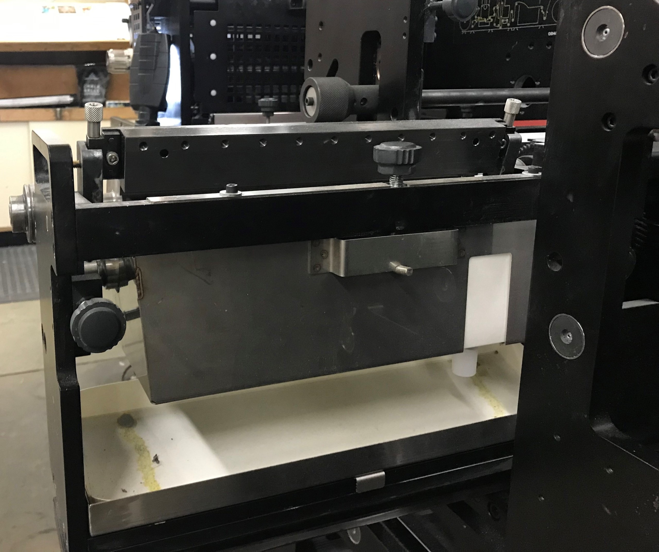 Everything You Need To Know About Custom Drip Trays For Printing Presses